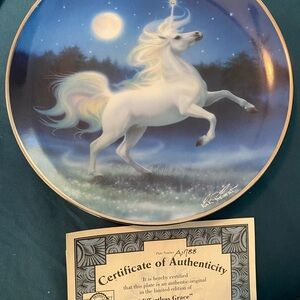 Unicorn Decorative Plate with Certificate